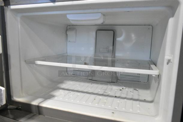 2017 Whirlpool WRT511SZDM00 Stainless Steel Cooler w/ Freezer. 115 Volts, 1 Phase. Tested and Working! - Image 2 of 7