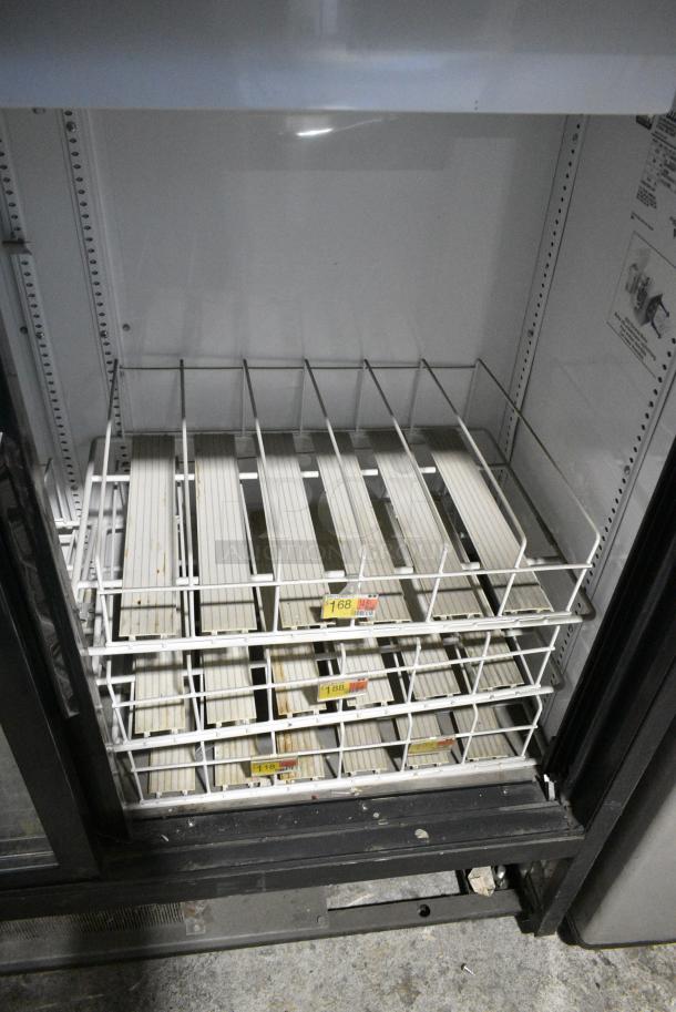 2016 True GDM-41SL-48-HC-LD Metal Commercial 2 Door Reach In Cooler Merchandiser w/ Poly Coated Racks. 115 Volts, 1 Phase. Tested and Working! - Image 5 of 6