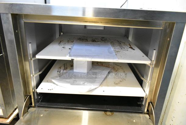 BRAND NEW SCRATCH AND DENT! RGR24P19 Stainless Steel Commercial Countertop Natural Gas Powered Pizza Oven w/ Cooking Stones. 32,000 BTU. - Image 3 of 8