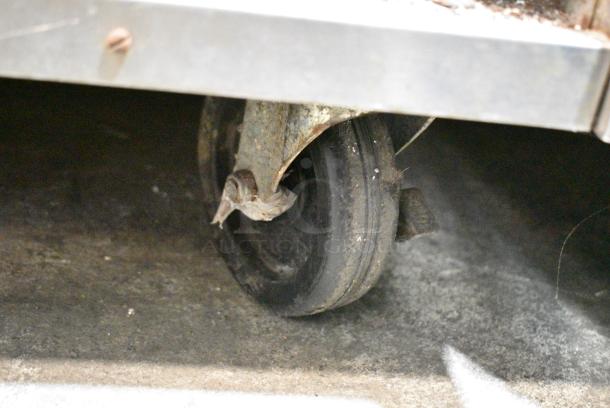 MagiKitch'n EM SMB 36 Stainless Steel Commercial Natural Gas Powered Charbroiler Grill on Commercial Casters. - Image 4 of 7