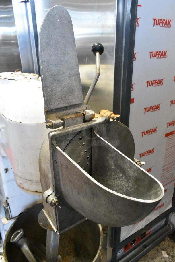 Bakers Machinery AS60QT Metal Commercial Floor Style 60 Quart Dough Mixer. w/ Pelican Head, Metal Mixing Bowl, Dough Hook and Paddle Attachments. 115/208-240 Volts. - Image 5 of 7
