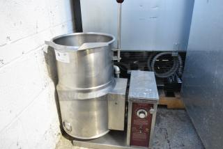 Southbend KECT-06 Stainless Steel Commercial Countertop 6 Gallon Steam Kettle Tilting Kettle. 208 Volts.