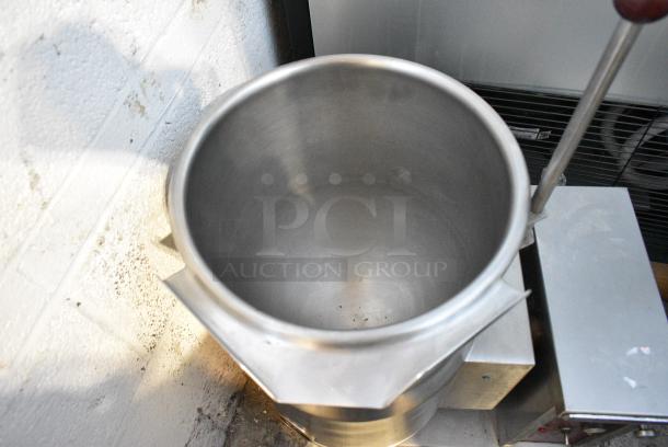 Southbend KECT-06 Stainless Steel Commercial Countertop 6 Gallon Steam Kettle Tilting Kettle. 208 Volts. - Image 4 of 5