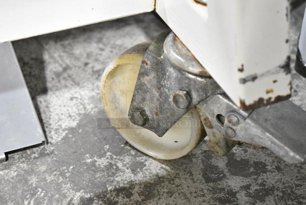 Empire FB Metal Commercial Floor Style Moulder on Commercial Casters. 220 Volts. - Image 5 of 6