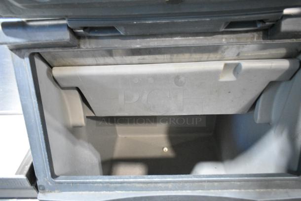 Hoshizaki F-1001MWH Stainless Steel Commercial Ice Head on Commercial Bin. 208-230 Volts, 1 Phase. - Image 4 of 7