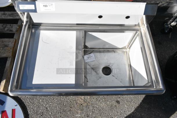BRAND NEW SCRATCH AND DENT! Steelton 522CS11818L Stainless Steel Commercial Single Bay Sink w/ Left Side Drain Board. - Image 4 of 7