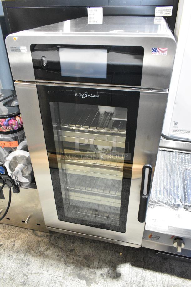 BRAND NEW SCRATCH AND DENT! 2022 Alto Shaam VMC-H4H Stainless Steel Commercial Half-Size Vector H Multi-Cook Oven. 208-240 Volts, 3 Phase. - Image 2 of 5