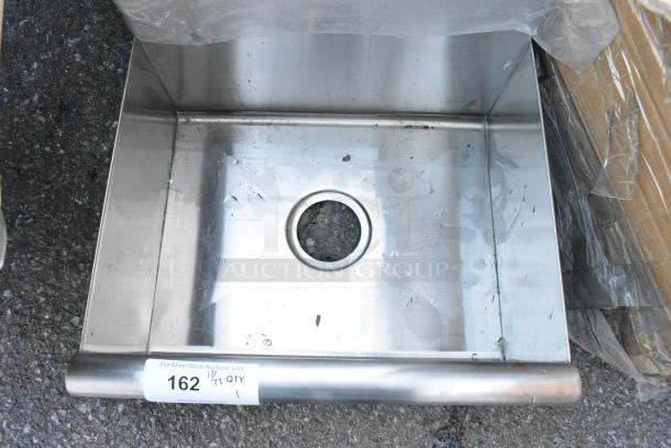 BRAND NEW SCRATCH AND DENT! Stainless Steel Single Bay Sink. - Image 3 of 3