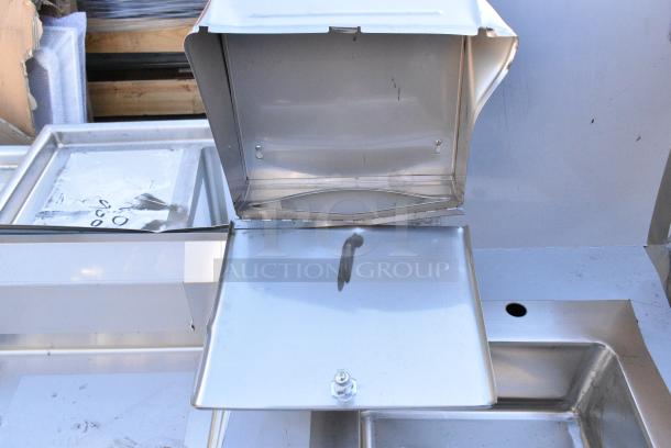 BRAND NEW SCRATCH AND DENT! Regency 600PHS24HC Space Saver Single Bowl Hot and Cold Portable Hand Sink Cart - Image 3 of 5