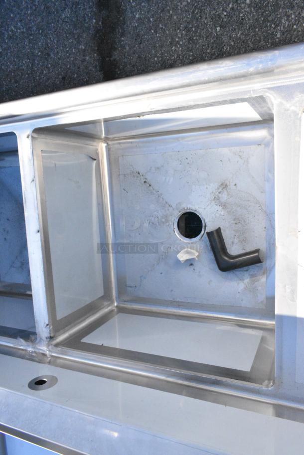 BRAND NEW SCRATCH AND DENT! Regency 600SS22424218 Stainless Steel 2 Bay Sink w/ Dual Drain Boards. No Legs. Bays 24x24x14. Drain Boards 16x25 - Image 4 of 7