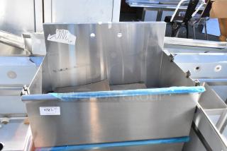 BRAND NEW SCRATCH AND DENT! Stainless Steel Single Bay Sink