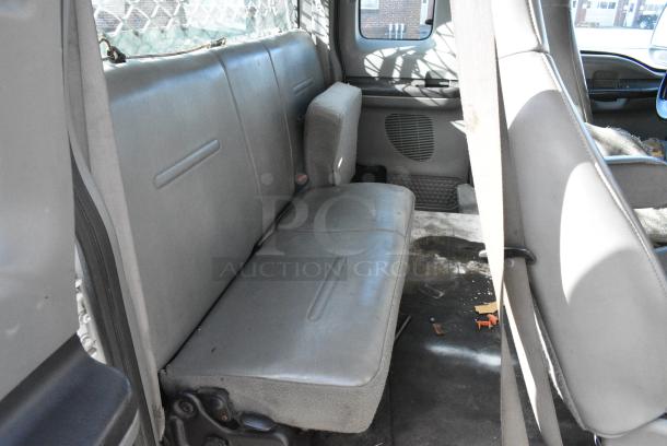 2006 Ford F250 Super Duty 2WD Pick Up Truck w/ Crew Cab, Headache Guard and Tommy Gate PUW60-1340S38TP4 liftgate. VIN 1FTSX20566ED68092. Title In Hand. Needs a Timing Chain. Vehicle Runs and Drives But Needs a New Battery; Will Need To Be Jump Started. - Image 4 of 12