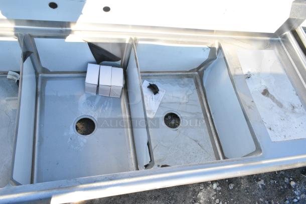BRAND NEW SCRATCH AND DENT! Steelton 522CS31824LR 90" 18-Gauge Stainless Steel Three Compartment Commercial Sink with 2 Drainboards - 18" x 24" x 12" Bowls. No Legs. - Image 3 of 5