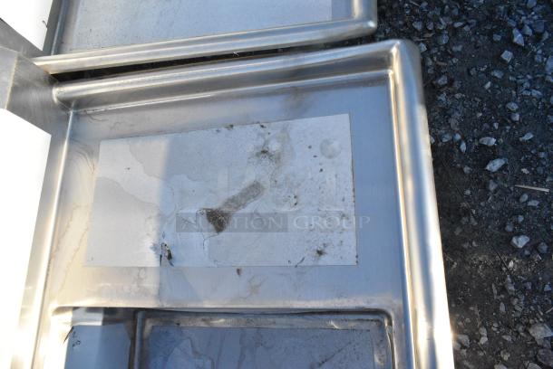 BRAND NEW SCRATCH AND DENT! Steelton 522CS31824LR 90" 18-Gauge Stainless Steel Three Compartment Commercial Sink with 2 Drainboards - 18" x 24" x 12" Bowls. No Legs. - Image 4 of 5