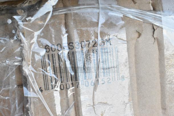 BRAND NEW SCRATCH AND DENT! Regency 600ES3072GK 30" x 72" 16 Gauge Stainless Steel Equipment Stand with Galvanized Undershelf and Casters - Image 3 of 4