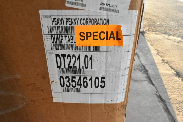 BRAND NEW SCRATCH AND DENT! Henny Penny DT221.01 Fryer Dump Table - Image 3 of 3
