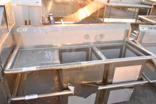 BRAND NEW SCRATCH AND DENT! Regency 600S2171718L Stainless Steel 2 Bay Sink w/ Left Side Drain Board. No Legs.
