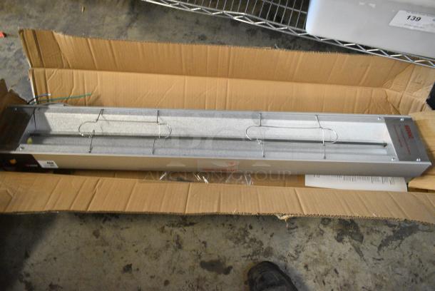 IN ORIGINAL BOX! ServIt 423SW42THA 42" Heat Strip Warmer. 120 Volts, 1 Phase. - Image 2 of 4