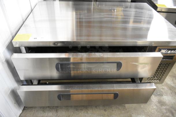 BRAND NEW SCRATCH AND DENT! 2022 Migali C-CB48-HC Stainless Steel Commercial 2 Drawer Chef Base on Commercial Casters. 115 Volts, 1 Phase. Tested and Working! - Image 3 of 8