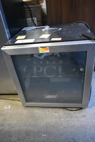 Arctic King ARV48B1AST Metal Mini Cooler Merchandiser. 115 Volts, 1 Phase. Tested and Working!