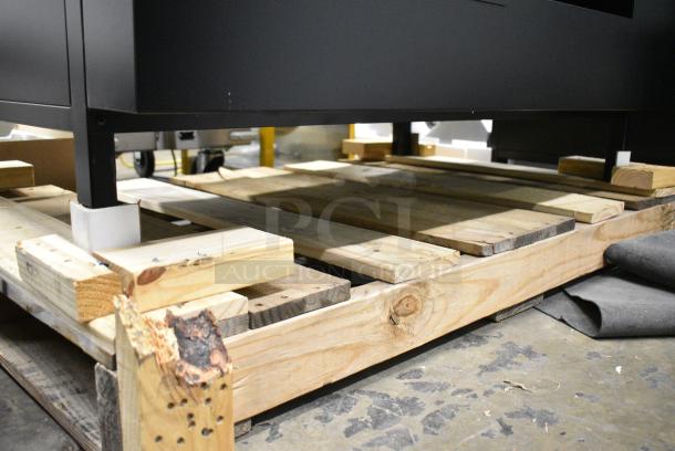 BRAND NEW! Metal Commercial Floor Style Dry Bakery Display Case Merchandiser. - Image 4 of 4