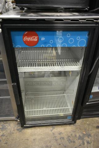True GDM-06-LD Metal Commercial Single Door Mini Cooler Merchandiser w/ Poly Coated Racks. 115 Volts, 1 Phase. Tested and Working!