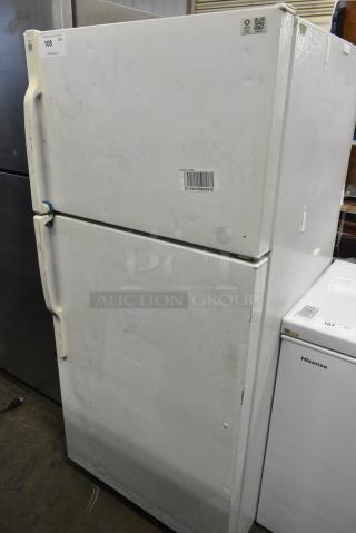 General Electric GE GTH16BBXYRWW Metal Cooler w/ Freezer. 115 Volts, 1 Phase. Tested and Powers On But Does Not Get Cold
