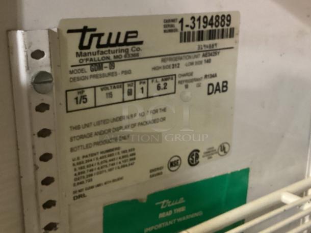True Reach-in Cooler W/Sliding Doors, White
Model# GDM-09
36 x 21 x 39-1/2 - Image 3 of 3