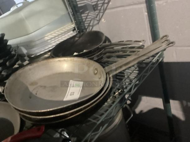 12" Saute Frying Pans 
Your Bid x 3 - Image 1 of 1