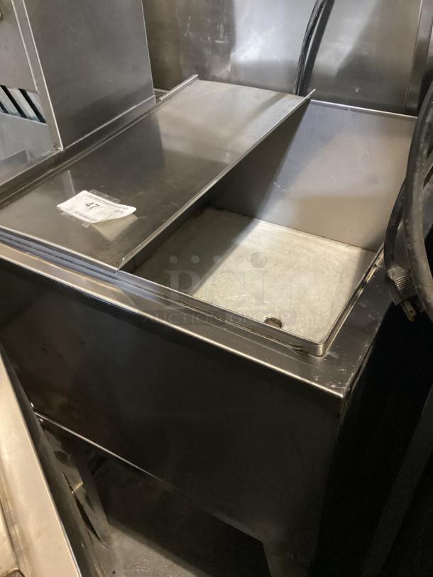 Stainless Steel Underbar Holding Ice Bin.
22 x 15 x 33-1/2 - Image 2 of 2
