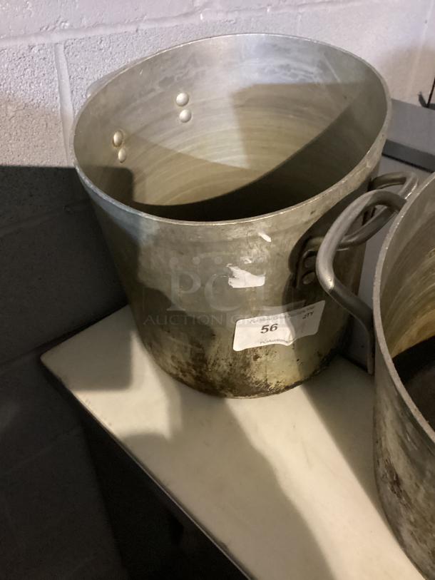 Large Stock Pot
13 x 12 - Image 1 of 1