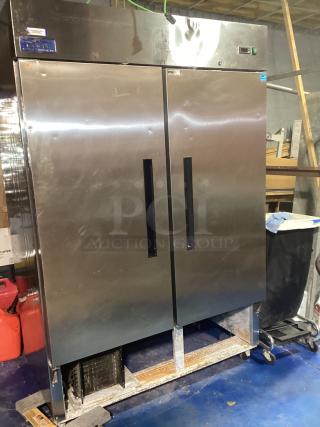 Artic Air Stainless Steel Two-Door Reach-In Commercial Refrigerator.
Model# AR49E
53-1/2 x 33 x 82