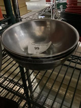 9-1/2" Stainless Steel Mixing Bowls 
Qty 3 
Your Bid x 3