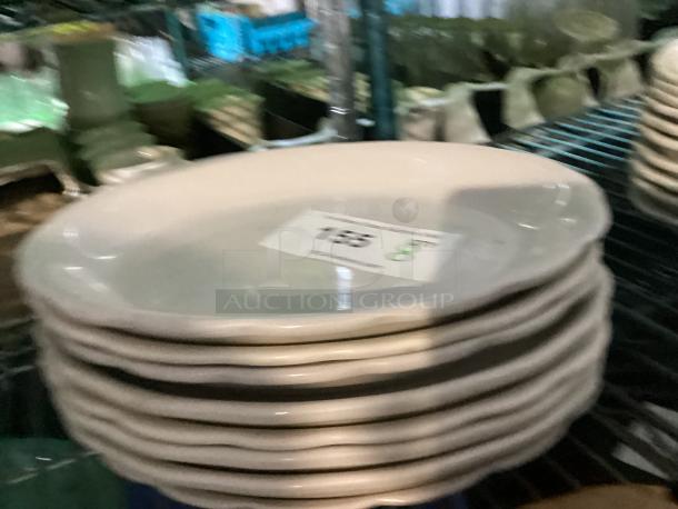 Scalloped Edged Oval Platter
12”
Qty 8
Your Bid x 8 - Image 1 of 1