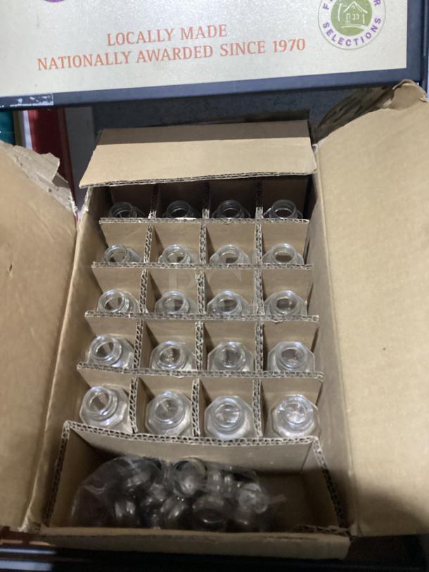 Brand New 2oz Glass Paneled Salt and Pepper Shakers,
Qty 24 (12 Pairs) - Image 1 of 2
