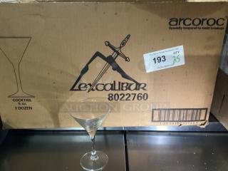 Arcoroc Cocktail/Martini Glasses
Qty 25 
Your Bid x 25