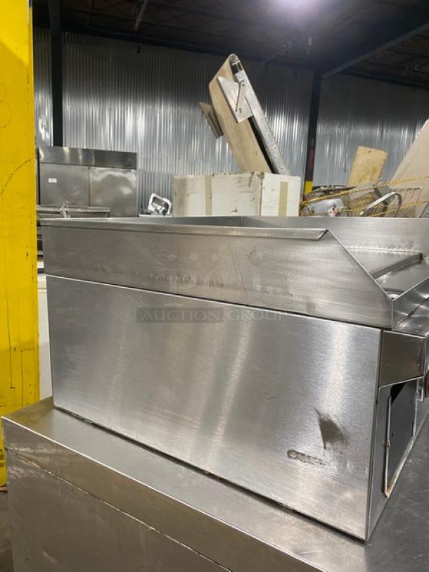 Commercial Electric Powered Stainless Steel Countertop Mirror-Shine Polished-Top Flat Griddle! With Back & Side Splash! - Image 2 of 7