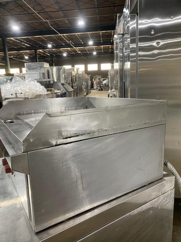 Commercial Electric Powered Stainless Steel Countertop Mirror-Shine Polished-Top Flat Griddle! With Back & Side Splash! - Image 3 of 7