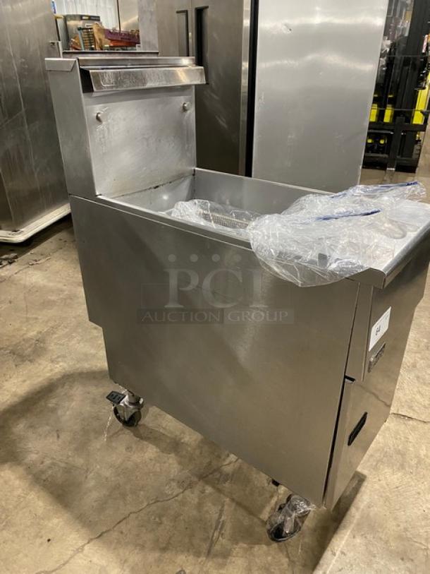 Pitco Commercial Natural Gas Powered Deep Fat Fryer! With Back Splash! All Stainless Steel! With New Frying Baskets! On Casters! Model: SG14 SN: G13KC058383! - Image 2 of 9