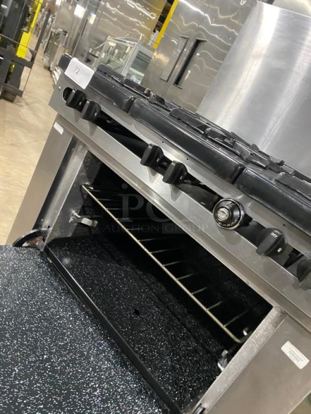 Southbend Commercial Stainless Steel Natural Gas Powered 6 Burner Range! With Full Sized Oven Underneath! With Back Splash! With Wire Oven Racks! Model: 300F SN: 93H73969! On Legs! - Image 8 of 11