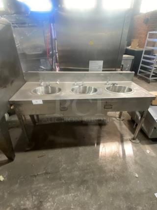 Highland Engineering Commercial Stainless Steel 3 Bay Hand Washing Sink! With Back Splash! With Faucets & Knobs! Model: OAK83! On Legs!