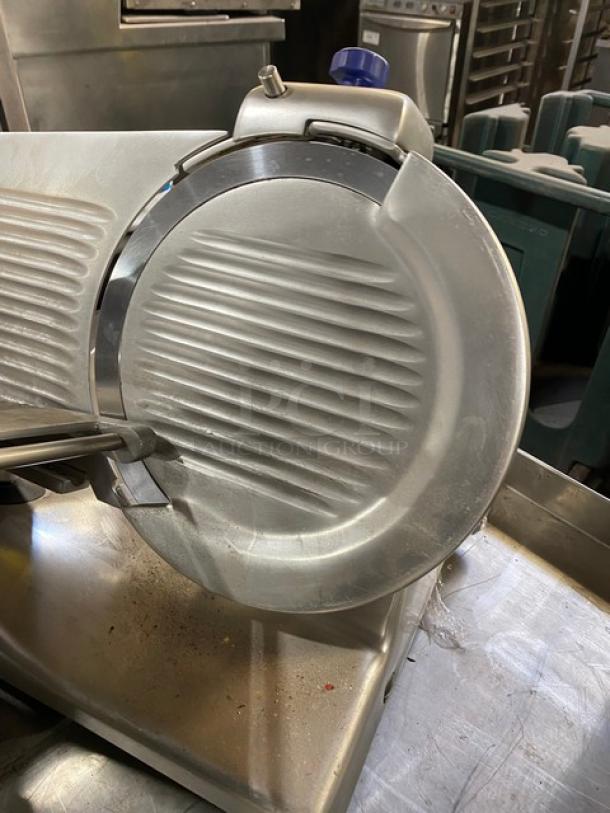 Globe Commercial Stainless Steel Countertop Meat Slicer! Model: G12 SN: 534060! 115V 1 Phase! On Legs! - Image 4 of 7