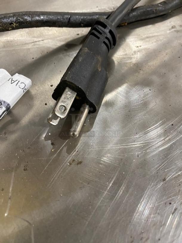 Globe Commercial Stainless Steel Countertop Meat Slicer! Model: G12 SN: 534060! 115V 1 Phase! On Legs! - Image 7 of 7