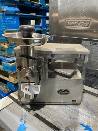 Norwalk Commercial Countertop Stainless Steel Two-Stage Cold Press/Hydraulic Press Juicing Machine! 100/240V! Model: 280 SS SN: AL1869B!