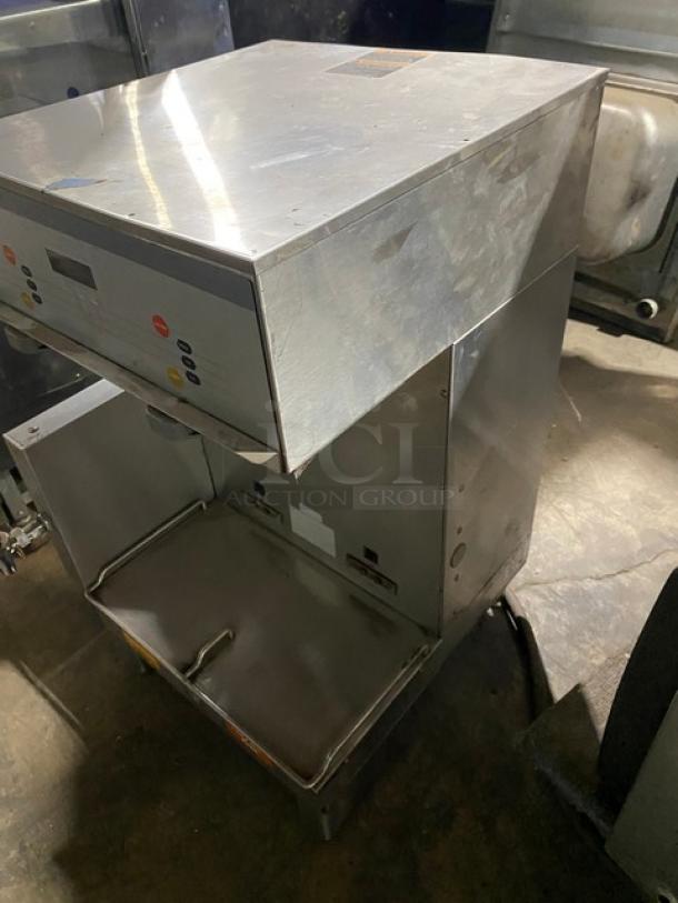 Bunn Starbucks Style Commercial Stainless Steel Countertop Soft Heat Dual Coffee Brewer! With Hot Water Dispenser! On Legs! 120/208V 1 Phase! Model: DUAL SH DBC, 120/208GRY(SBUX)! - Image 2 of 6