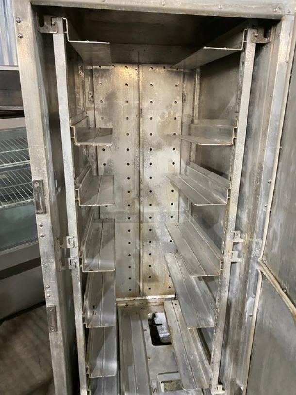 Metro Flavor Hold Series Commercial Insulated 2 Door Hot Food Warmer/Proofing Cabinet! With Built In Pan Rack! Model: HM2000 SN: H20W-29180! 120V! On Casters! - Image 6 of 10