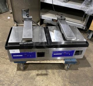 Diamond Commercial Eletric Powered Countertop Double Panini Sandwich Press Grill! All Stainless Steel! 220V! Model: SDEJRC SN: 42925!