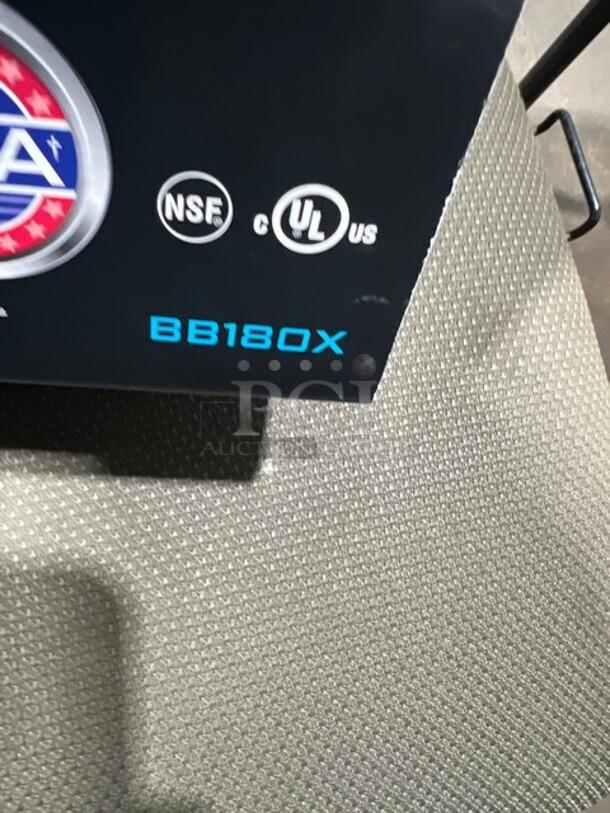 New In The Box! Waring Commercial Countertop Bar Blender! With Clear Polycarbonate Pitcher! 120V 1 Phase! Model: BB180X! - Image 3 of 3