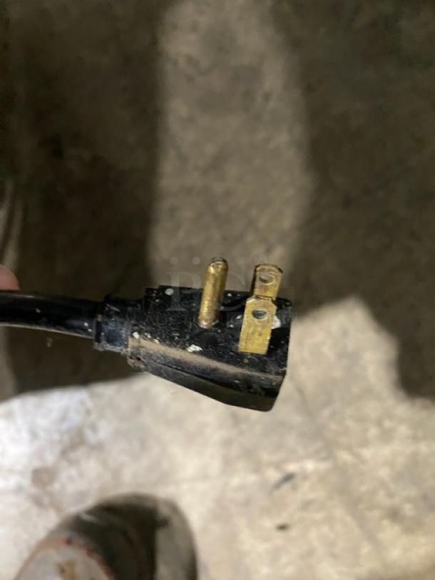 True Commercial Stainless Steel Single Solid Door Reach In Freezer! With Poly Coated Wire Racks! Model: T-23F SN: 5175087! 115V 1 Phase! On Casters! - Image 9 of 9