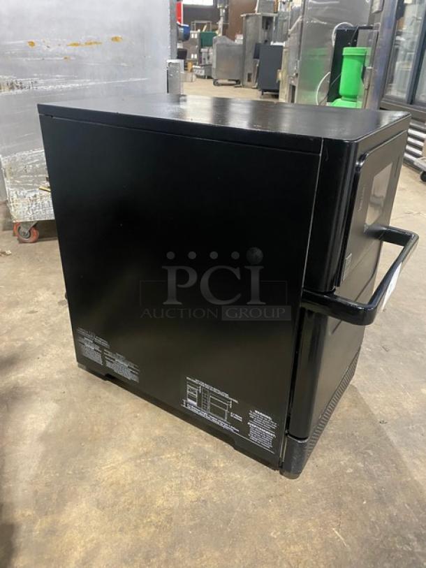 MerryChef! Late Model 2021! Commercial Electric Powered Countertop Rapid Cook Turbo Oven! 208/240V 1 Phase! Model: Eikon E2S SN: 210621309119! - Image 2 of 8